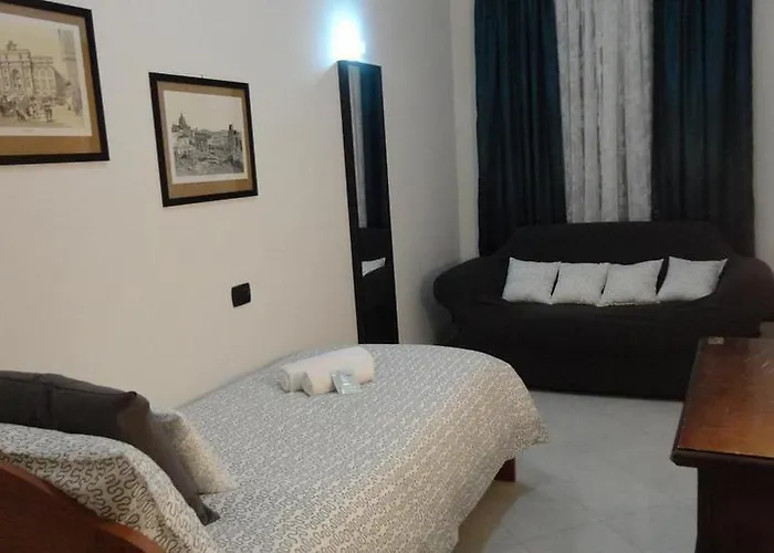 Suites Holiday Rooms Affittacamere Roma