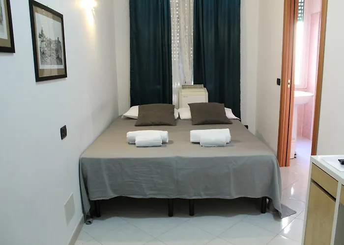 Suites Holiday Rooms Affittacamere *
